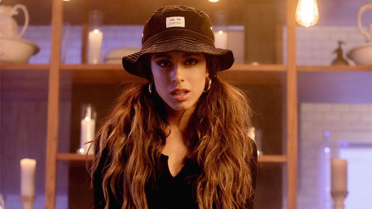 Imagen promocional de 'Ella dice', el nuevo video de la argentina.