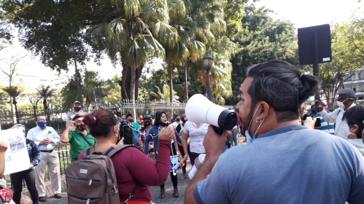 Hecho. Decenas de habitantes del sector se concentraron en el centro para exigir respuestas a las autoridades.