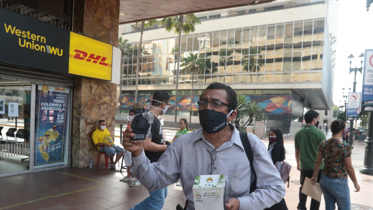 La tasa de empleo inadecuado subió del 56,7 % al  67,4 %.