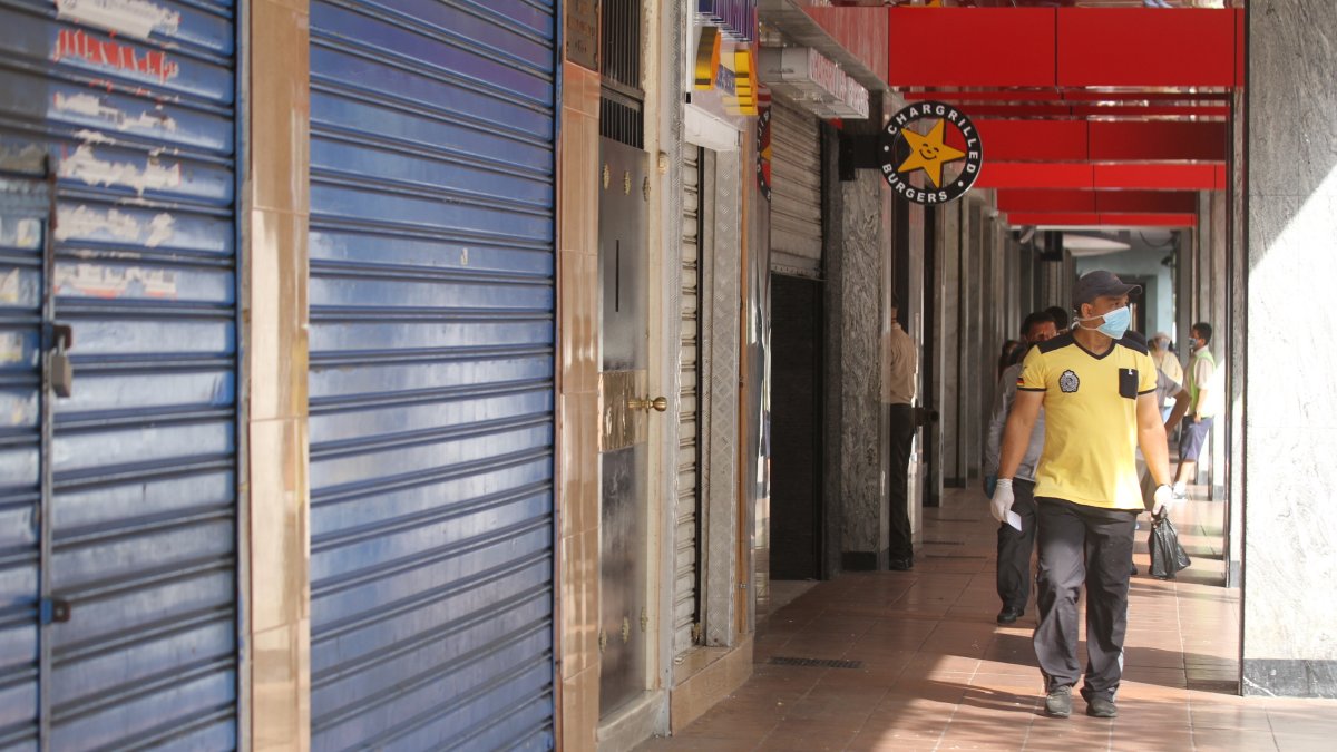 En el país, 1’009.582 personas están sin trabajo y 2'620.966, en la informalidad.