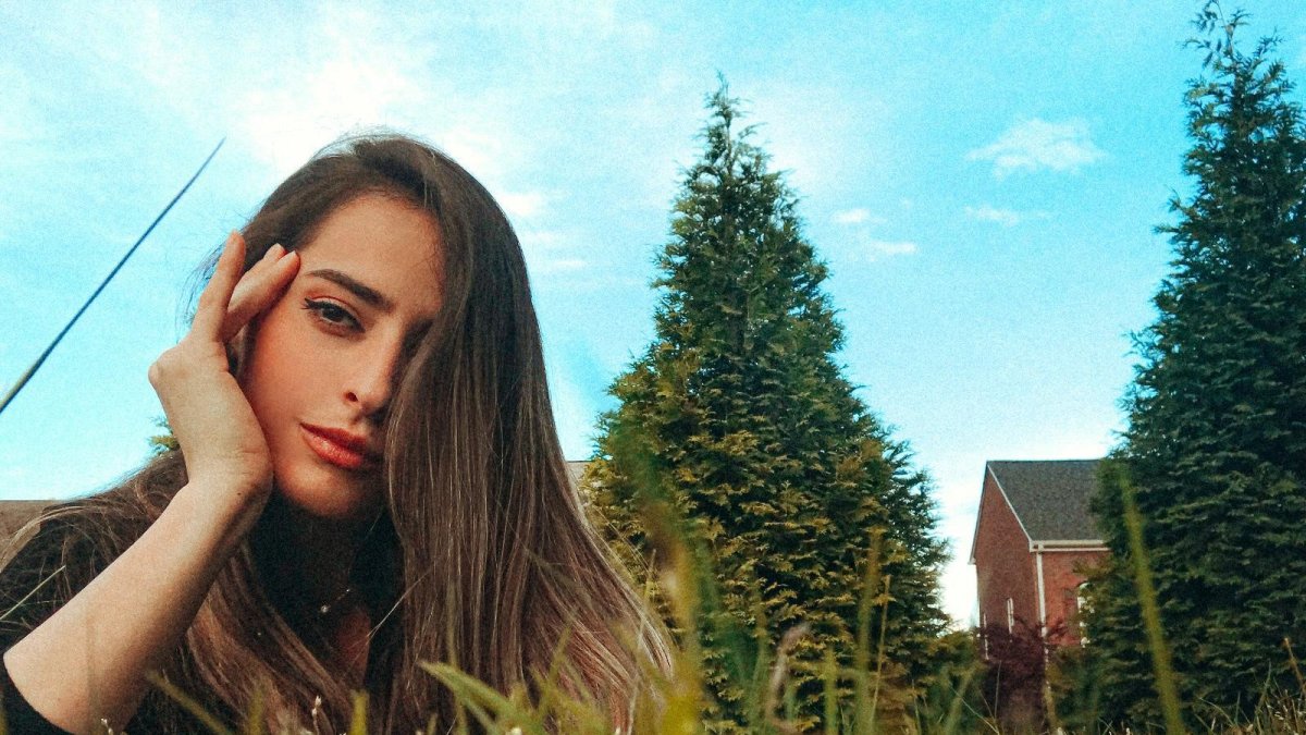 El manejo de artistas, un ámbito copado por hombres, es una actividad en la que se siente absolutamente cómoda.