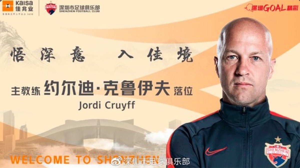 El exDT de Ecuador, Jordi Cruyff, fue presentado como nuevo técnico del Shenzhen FC de China.