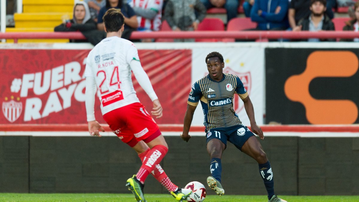 Anderson Julio, ofensivo del Atlético San Luis, está envuelto en un lío por un supuesto chat en Instagram