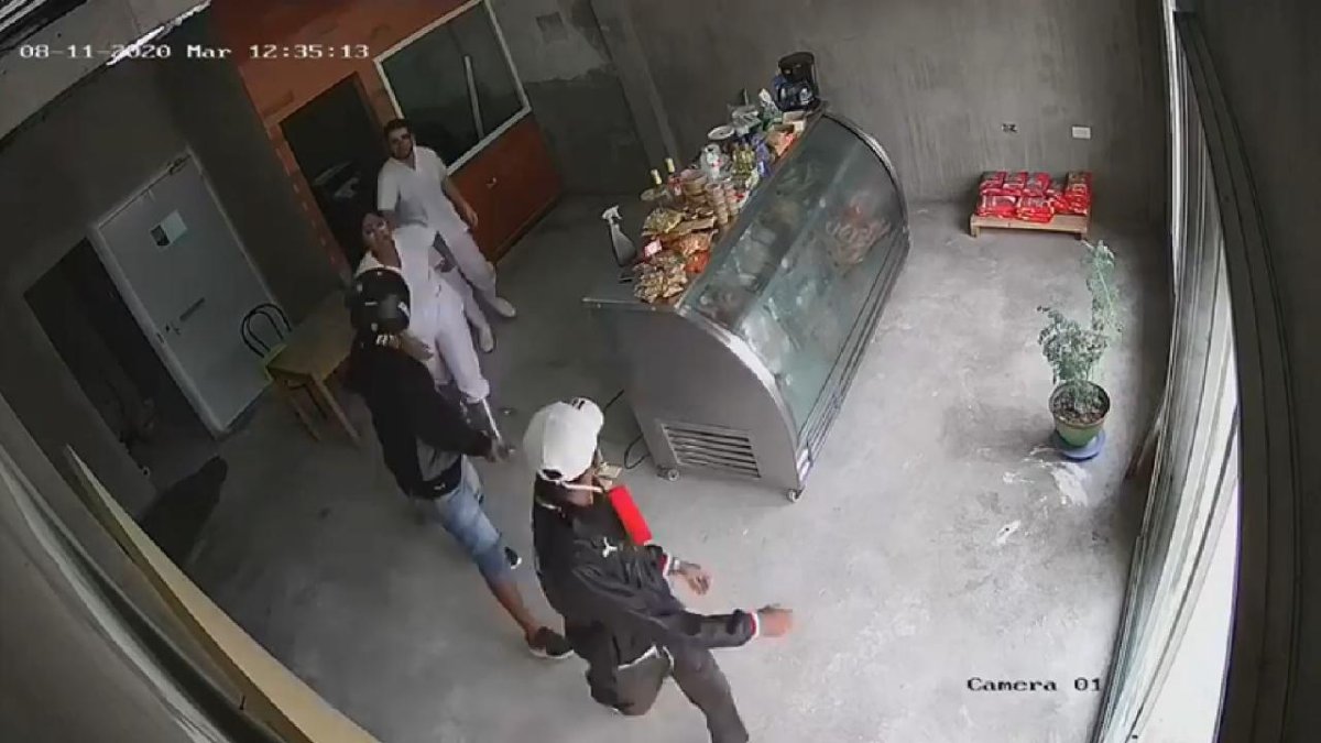 Hecho. Uno de los atracos cometidos en la península, que quedaron grabados en los video de seguridad.