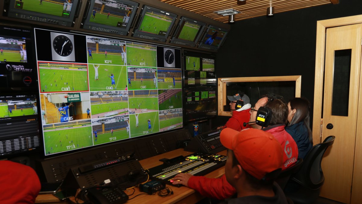 Un nuevo problema se suma a la crisis del fútbol ecuatoriano, las transmisiones de los partidos.