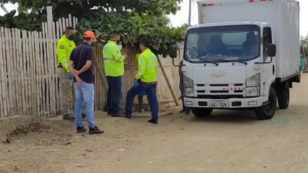 Hecho. Esto fue el sitio donde ocurrió el acto delictivo, esta madrugada.