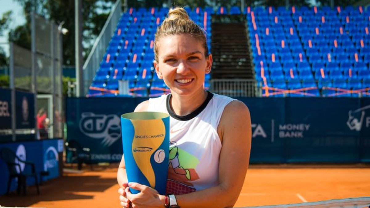 Simona venció a la belga Elise Mertens, tercera cabeza de serie en Praga, por 6-2 y 7-5.