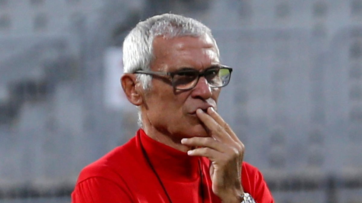 Héctor Cúper, entrenador argentino de un extenso recorrido en Europa, suena para la Tricolor.