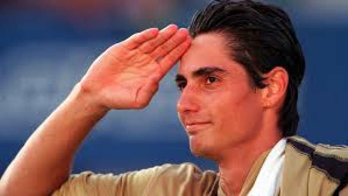 Nicolás Lapentti incursiona como conductor y entrevistador radial.