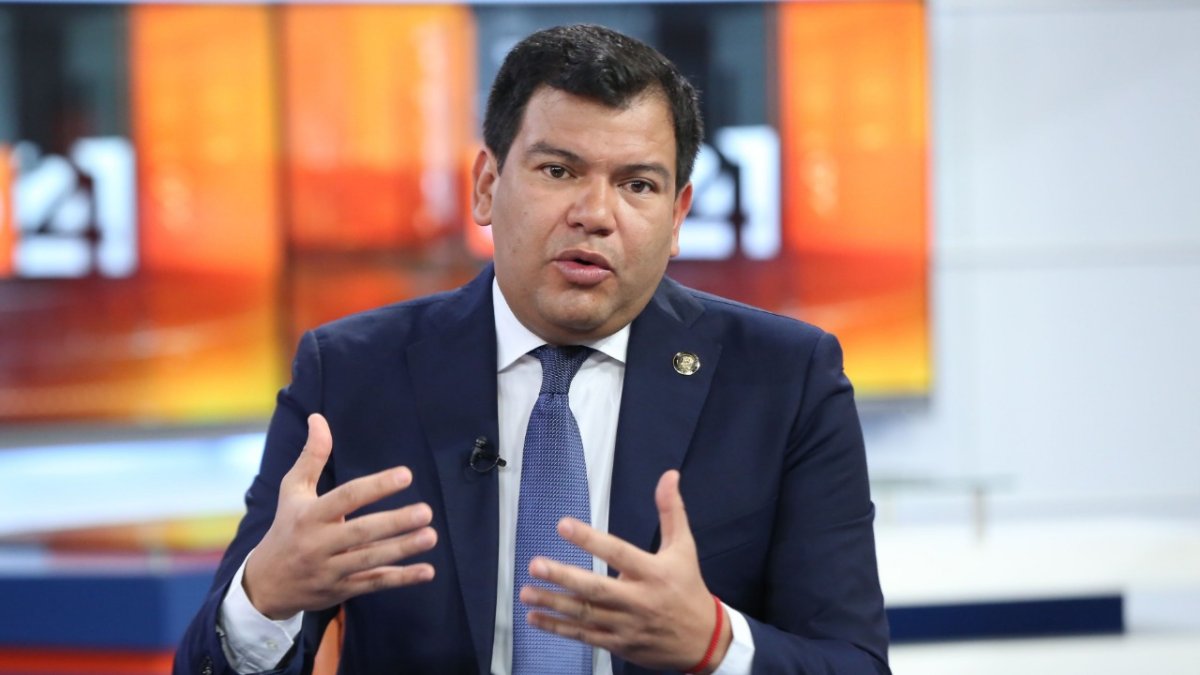 Litardo. La crisis ética de la Asamblea no asusta a su presidente.