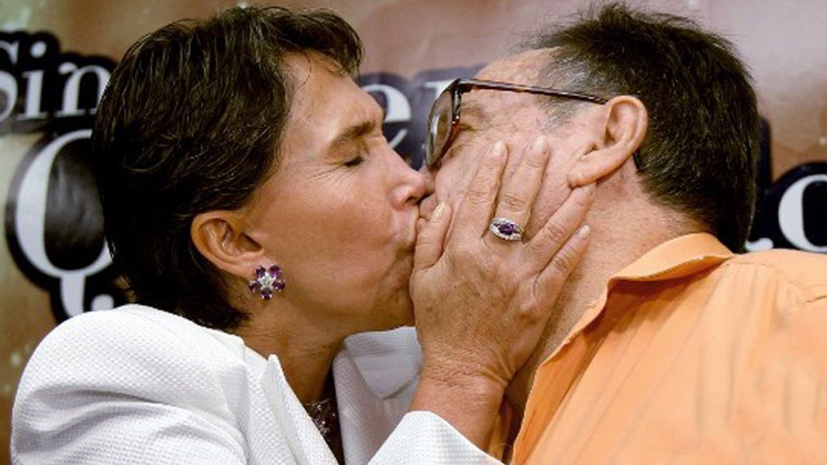 La pareja inició un sonado y prohibido romance en la década del 70.