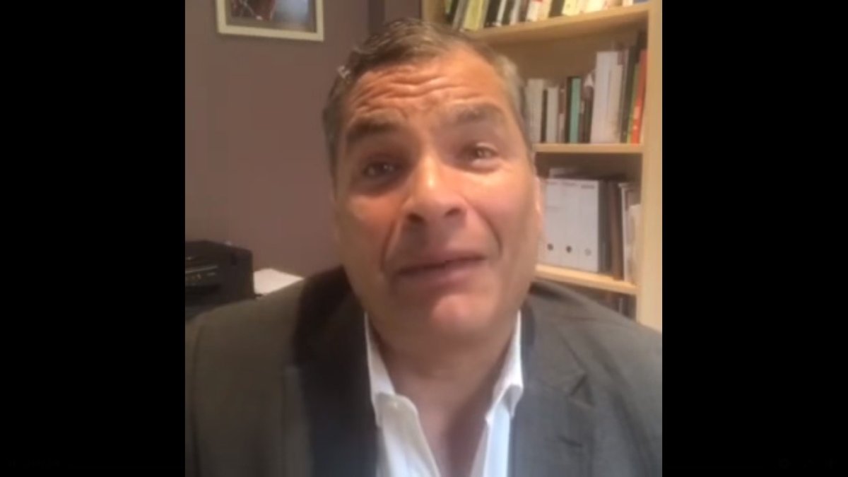 Dedazo. Él elige a los candidatos y las primarias los confirman.