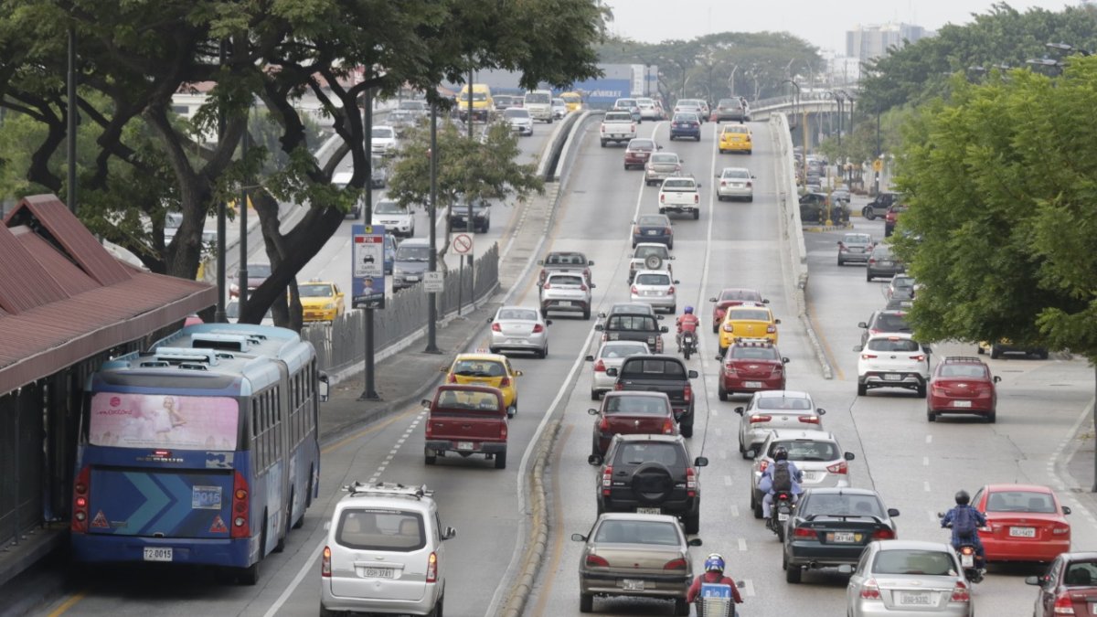 Ruta. En ciertos tramos de la avenida de Las Américas los carriles serán aún compartidos.