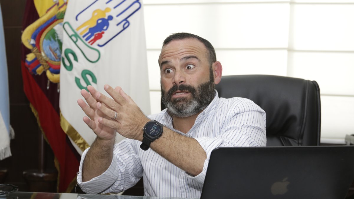 El presidente del IESS informó también sobre la ruta que se sigue para recuperar los recursos invertidos.