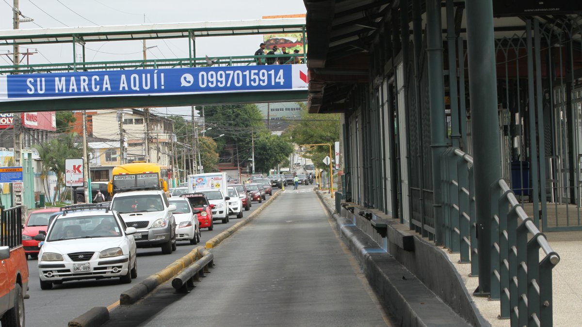 Hecho. Así estuvo la avenida Carlos Julio Arosemena este lunes 24 de agosto.