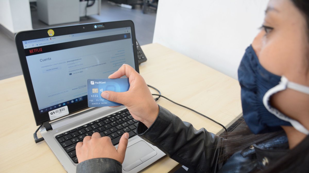 La lista de las aplicaciones gravadas con el 12 % del IVA no incluye solo las de entretenimiento, sino otras como LinkedIn, Wix, y hasta Duolingo y OpenEnglish.