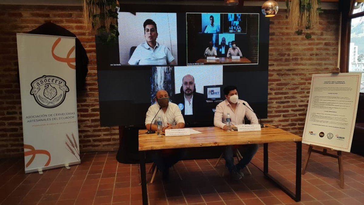 El gremio dio una rueda de prensa con los resultados del informe sobre el consumo ilegal de licor durante la pandemia.