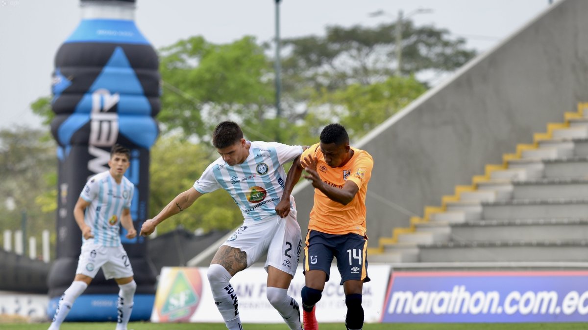 Universidad Católica tuvo algunos problemas para imponerse al Guayaquil City y seguir en la pelea