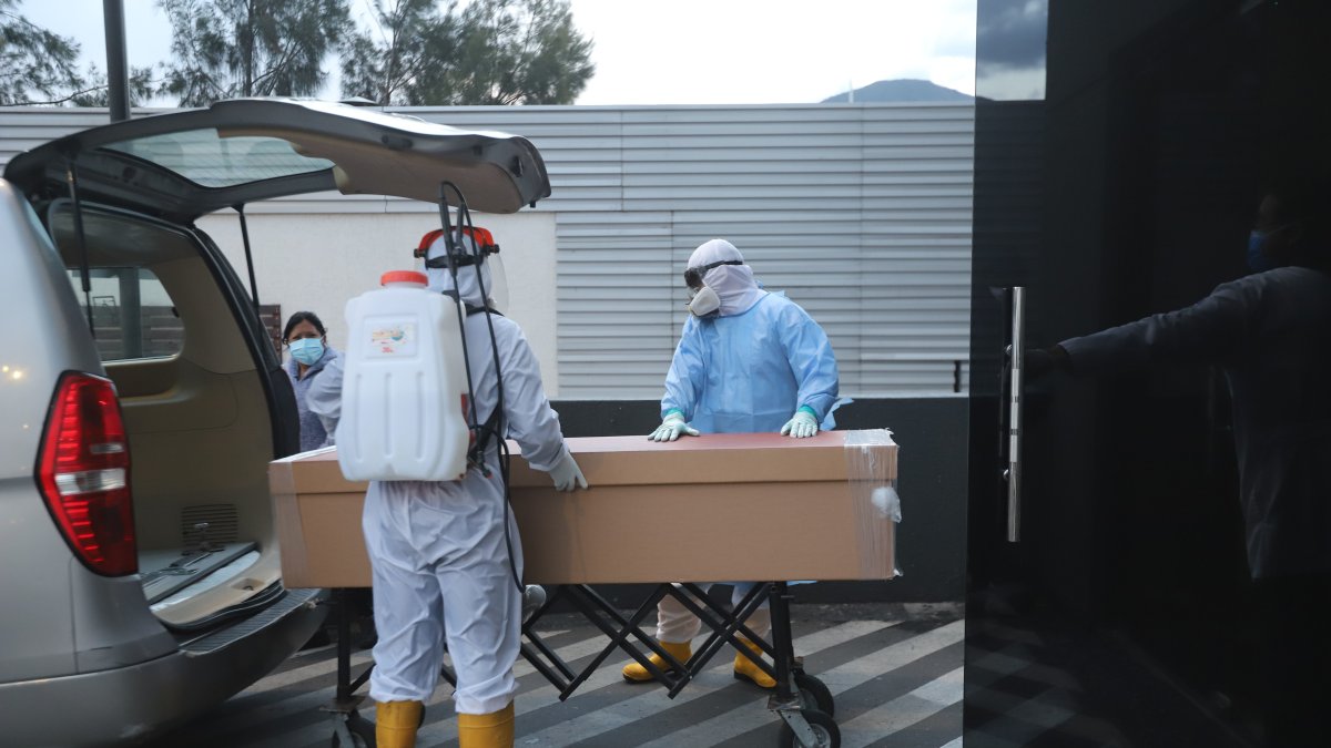 Cincuenta personas más fallecieron producto del nuevo virus en las últimas horas.