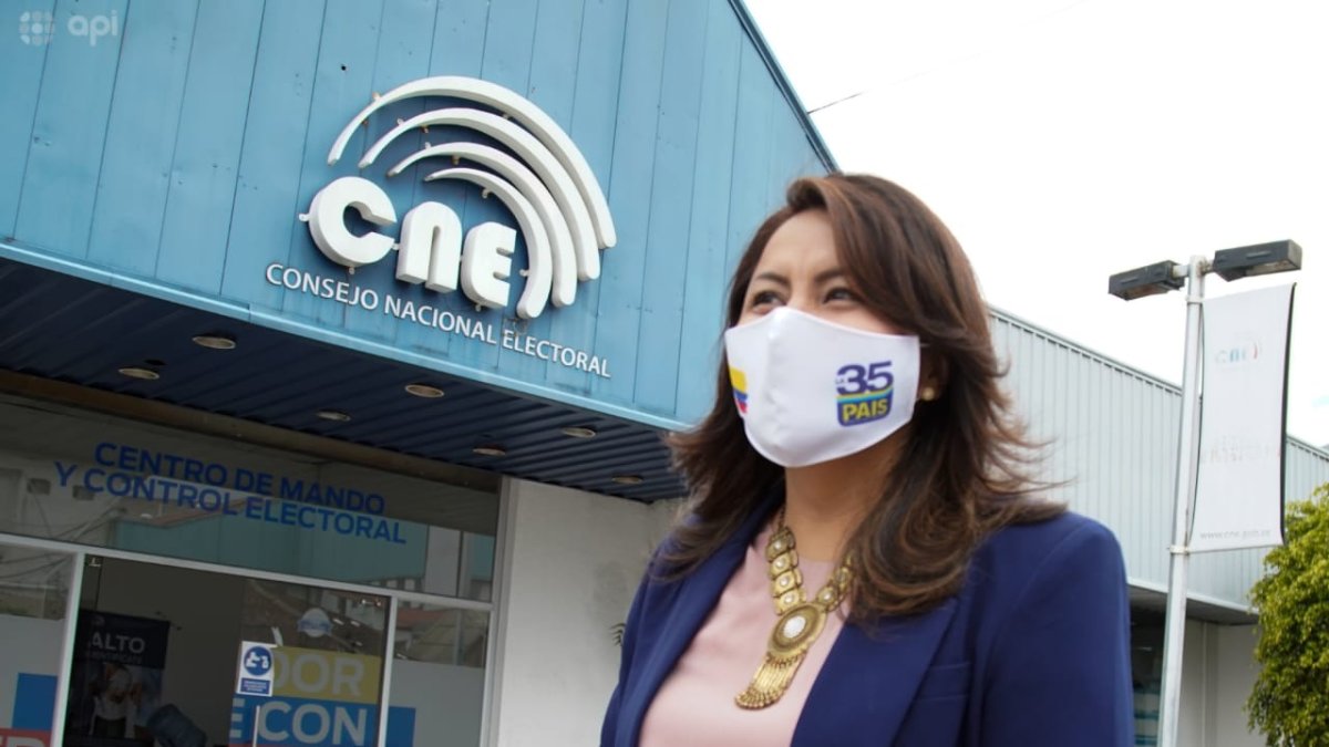 Ximena Peña es la única mujer precandidata a la Presidencia para las elecciones de 2021.