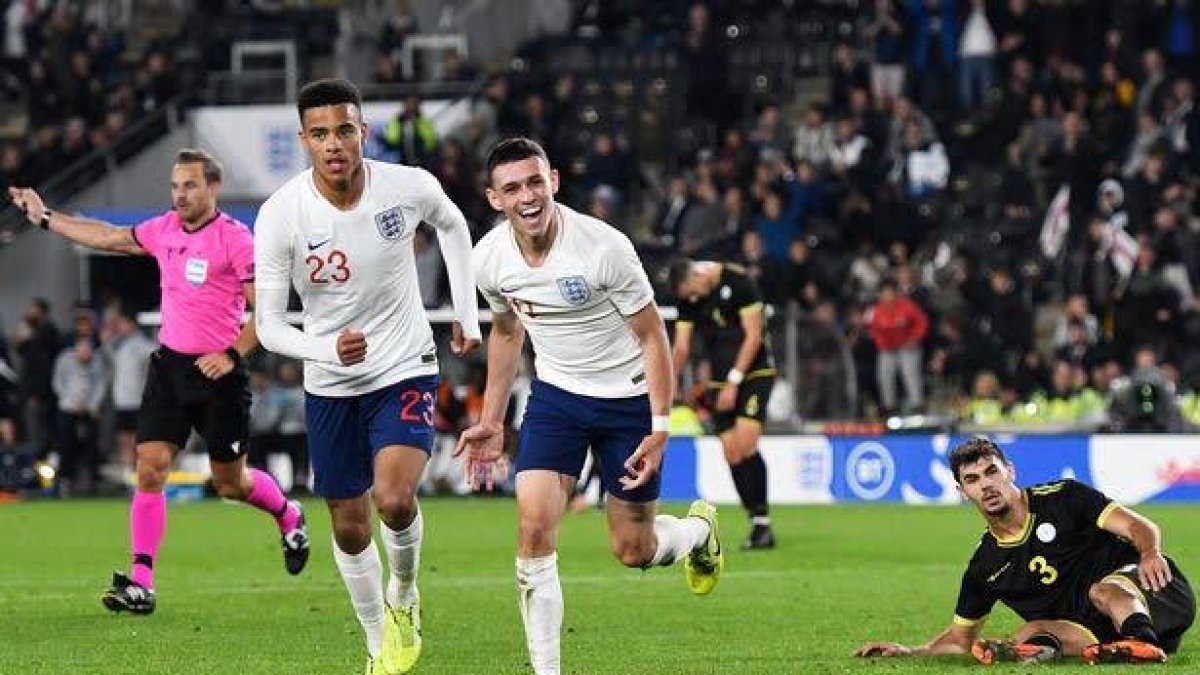 Greenwood y Foden son dos futuras joyas del balompié inglés. Quedaron fuera de la convocatoria.