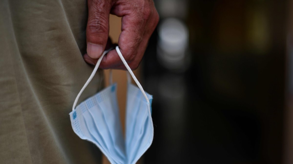 Según la investigación, se refuerza la tendencia a actuar únicamente en el propio interés.