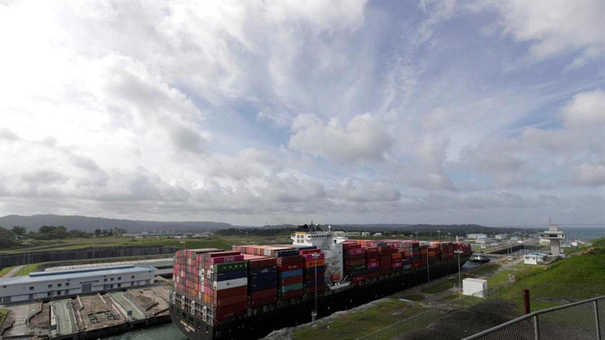 El canal de Panamá pasó a ser administrado por el propio país en 1999. Ahora tiene un gran desafío: sobrevivir al cambio climático.