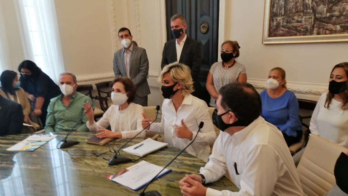 Encuentro. La mesa técnica se conformó ayer y apunta a buscar mecanismos para avivar al sector de turismo.