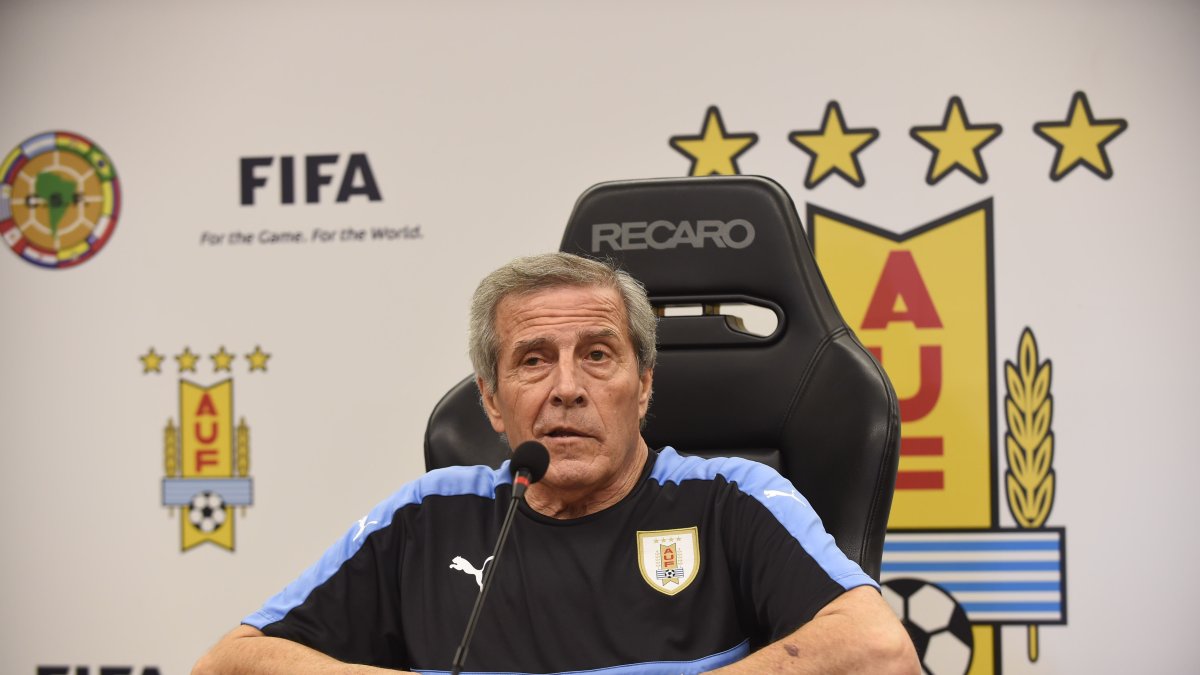 Óscar Washington Tabárez quería continuar hasta el final de las eliminatorias, pero la directiva decidió romper el contrato