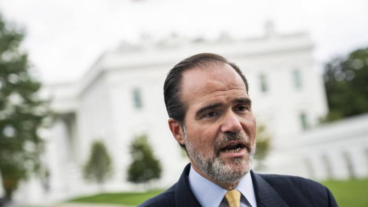 Claver-Carone ha mencionado que quiere que el ministro de Finanzas, Richard Martínez, sea parte de su equipo.