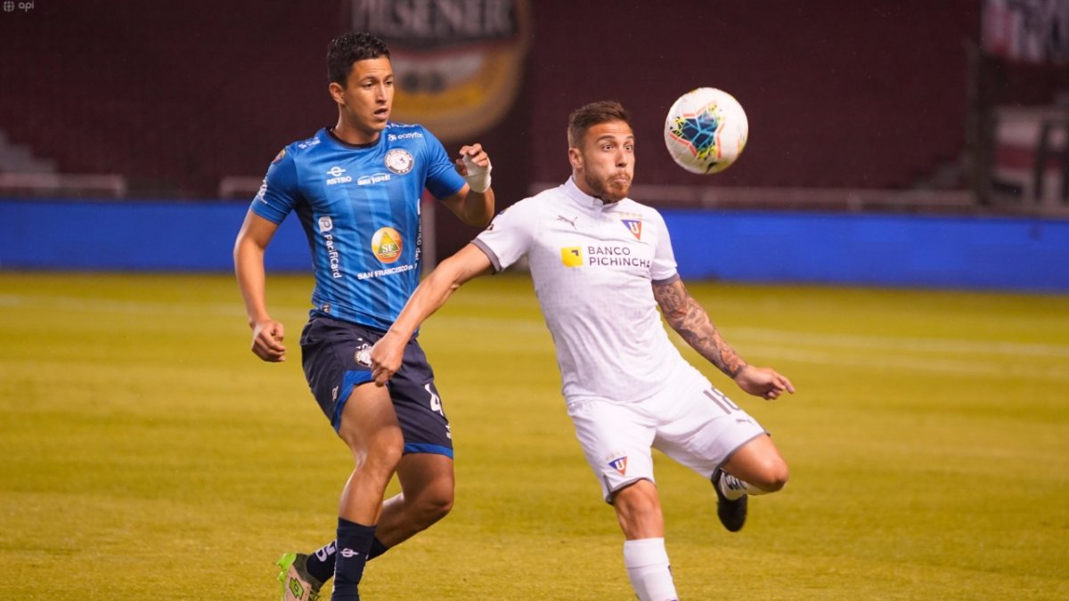 Fue un partido muy disputado y con faltas de ambos lados. Hubo varios amonestados: Christian Cruz, Franklin Guerra, Jaime Ayoví, Miguel Parrales y Jairo Jiménez.