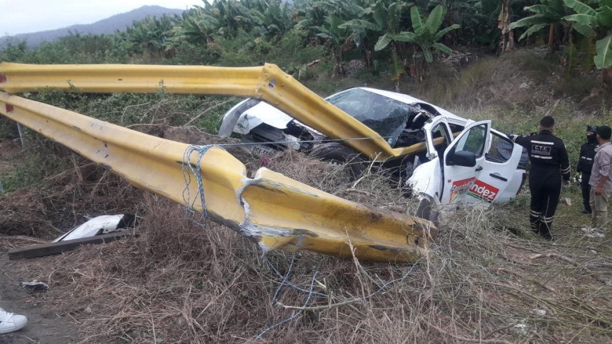 Hecho. Así quedó la camioneta tras el accidente ocurrido esta madrugada.