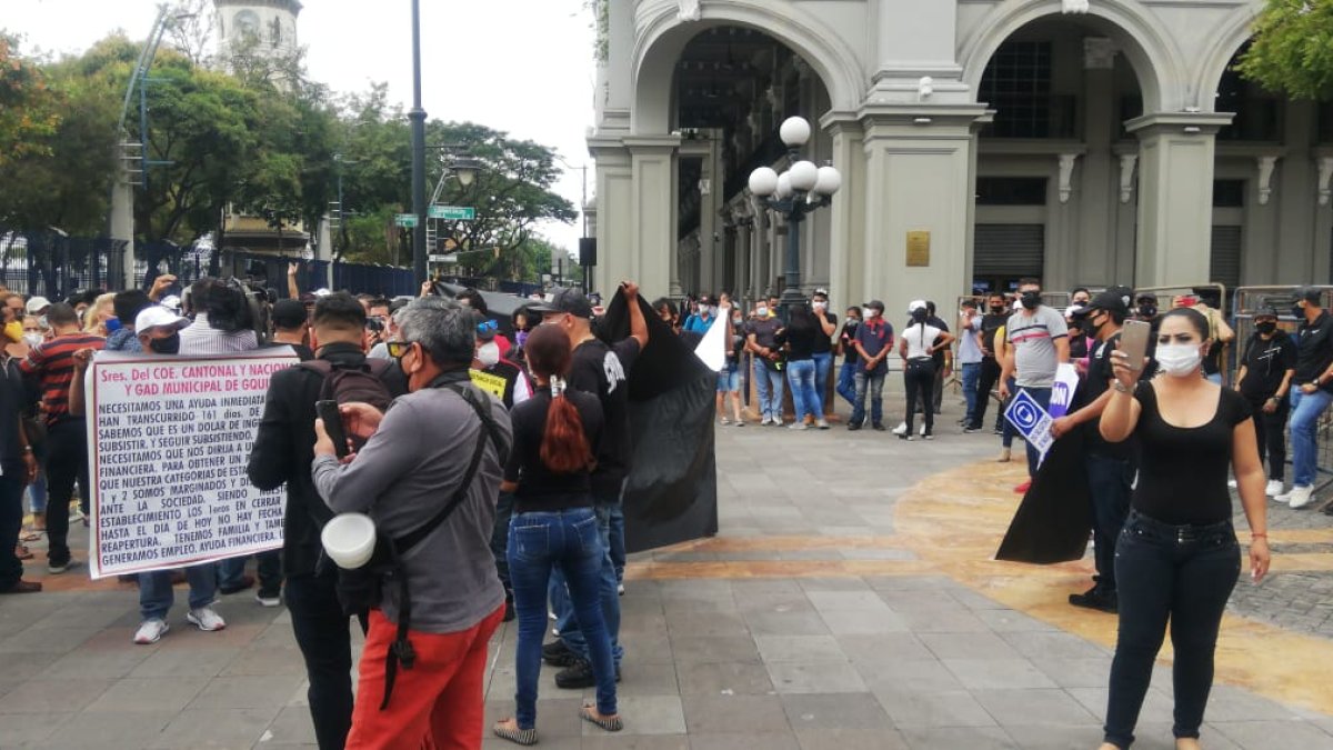 Hecho. Los propietarios de discotecas y bares solicitan a las autoridades otro tipo de medidas para subsistir.