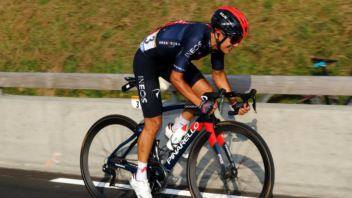 Richard Carapaz fue protagonista de la etapa 16 del Tour de Francia en la que terminó segundo.