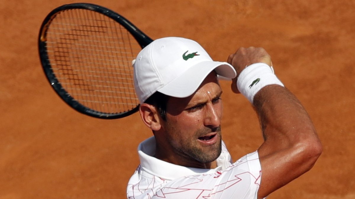 Novak Djokovic no tuvo problemas para superar a Salvatore Caruso, en el Master 1000 de Roma.