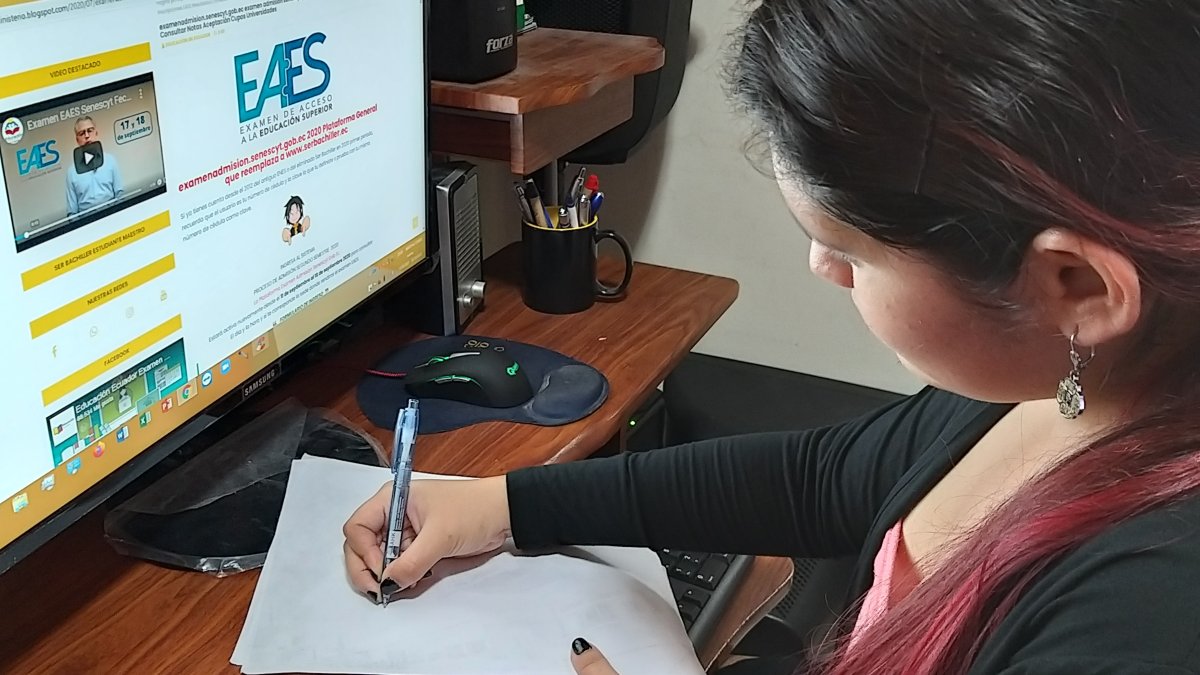 El Examen de Acceso a la Educación Superior será 100 % en línea. Los estudiantes han practicado la prueba en simuladores.