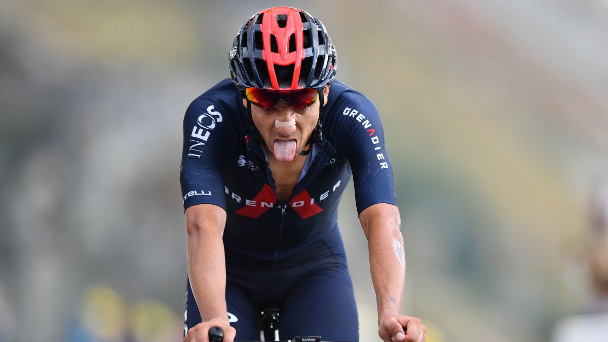 Richard Carapaz ya posee el maillot de líder de la montaña en el Tour francés
