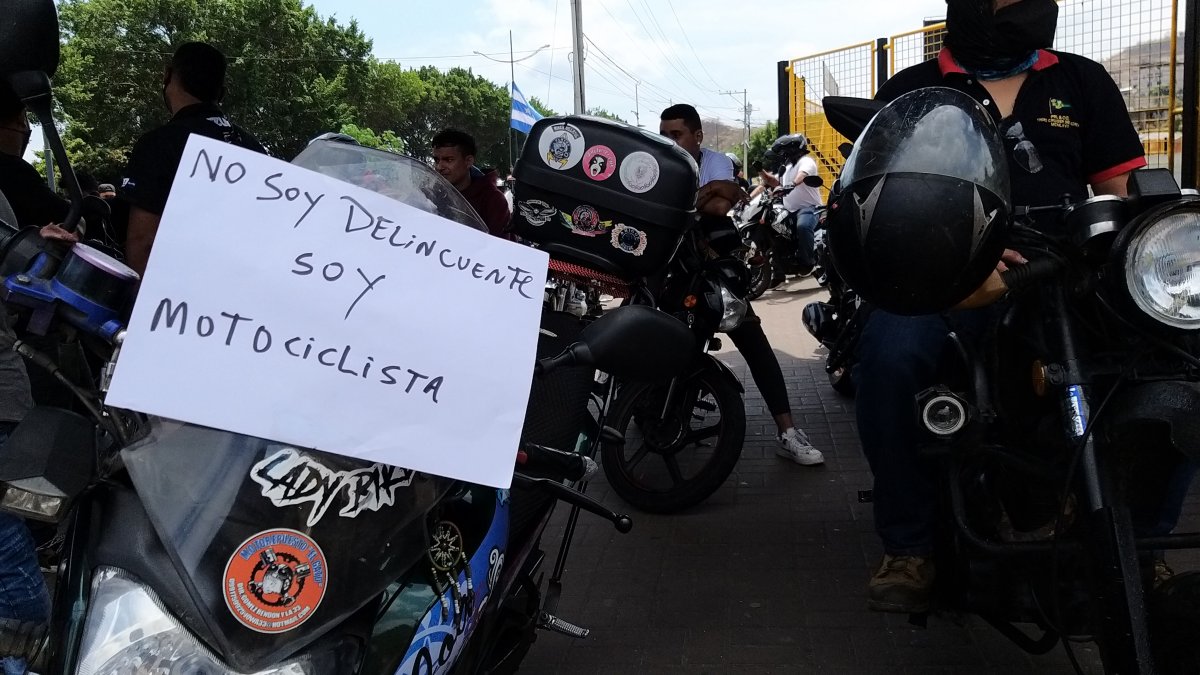 No somos delincuentes, el mensaje que dieron los motociclistas.