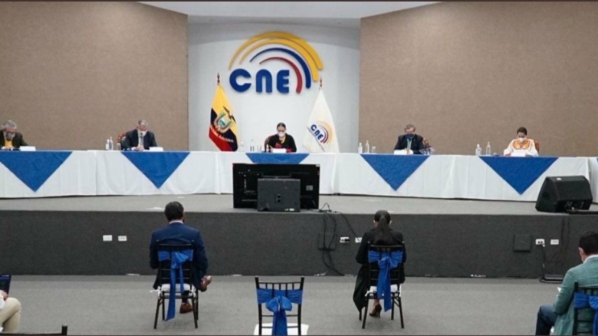 El pleno del Consejo aprobó la integración de las Juntas Electorales.