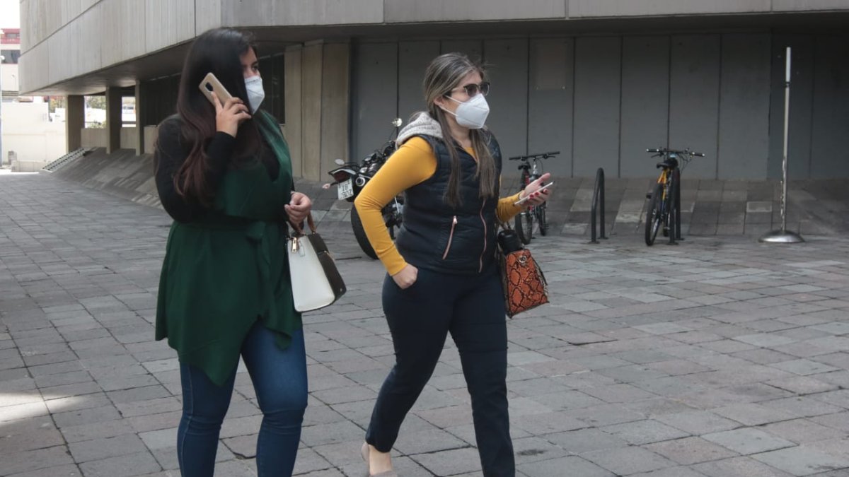 Defensa. María Gabriela Moreira, defensora de Mendoza, fue a la Fiscalía.