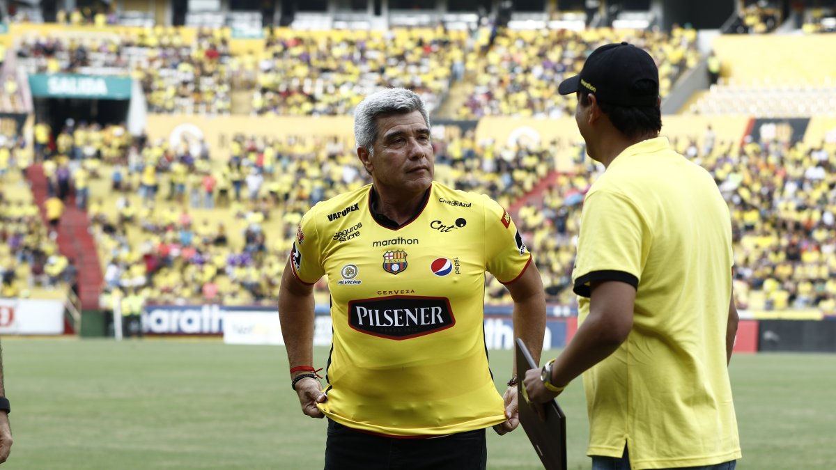 Marcelo Trobbiani, exvolante de Barcelona que actualmente es el director deportivo de las categorías menores.