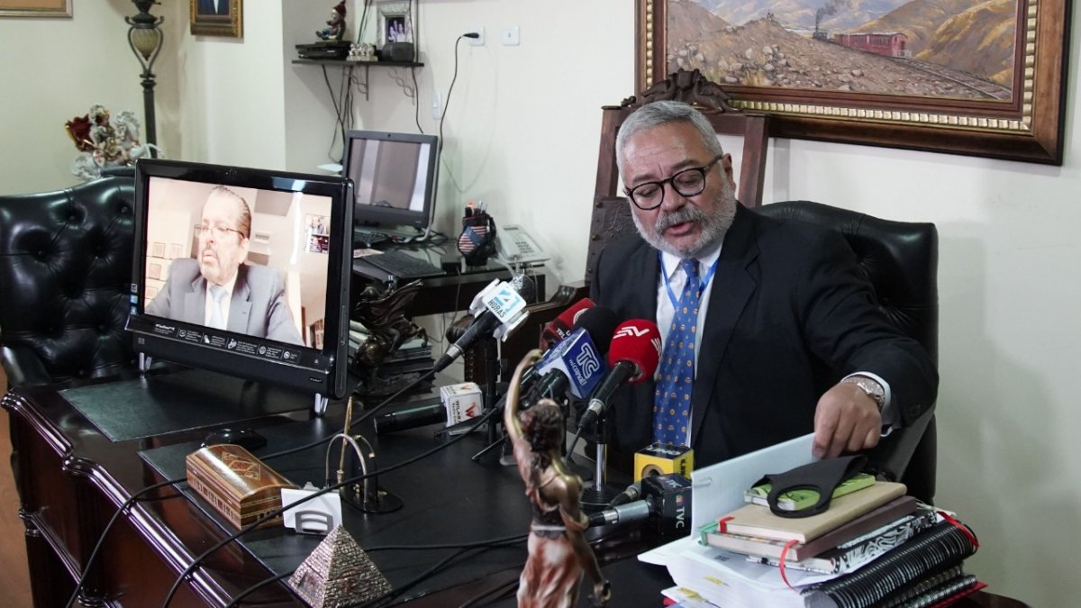 Patrocinio. Jorge Acosta es uno de los abogados de Abdalá Bucaram Pulley.