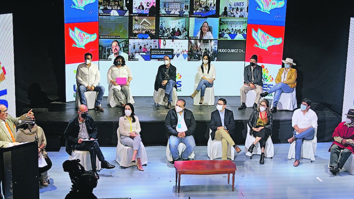 Cambios. El distanciamiento social es acatado desde ya por los actores políticos, por las restricciones.