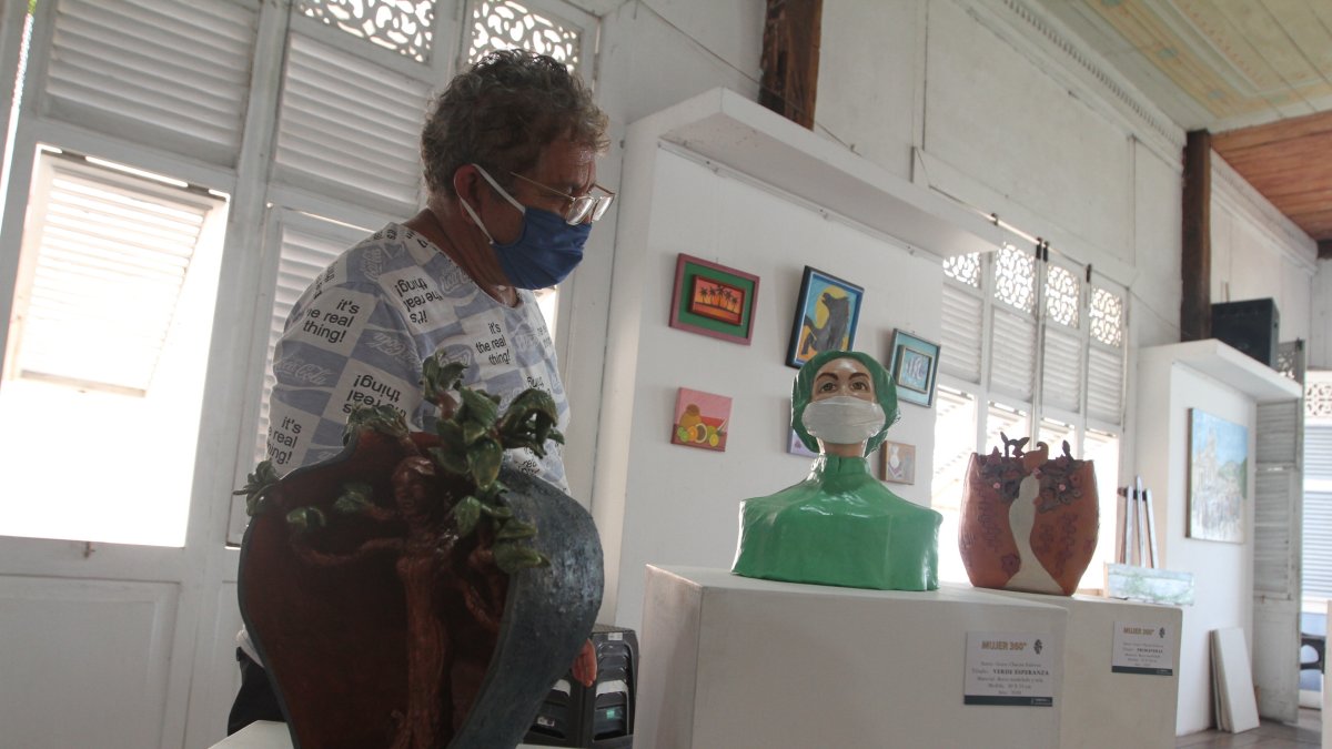 La muestra, inaugurada la mañana de ayer, abrió sus puertas al público.