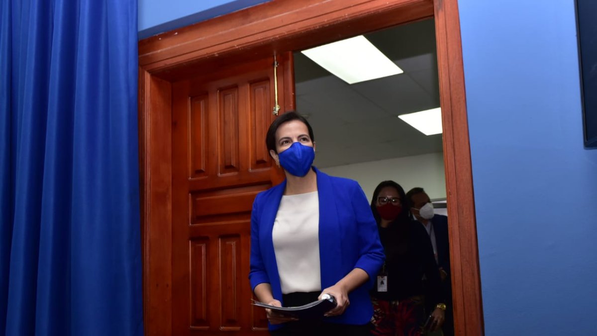 La ministra de Gobierno María Paula Romo informó este miércoles las acciones que buscan recuperar las inversiones del Isspol.