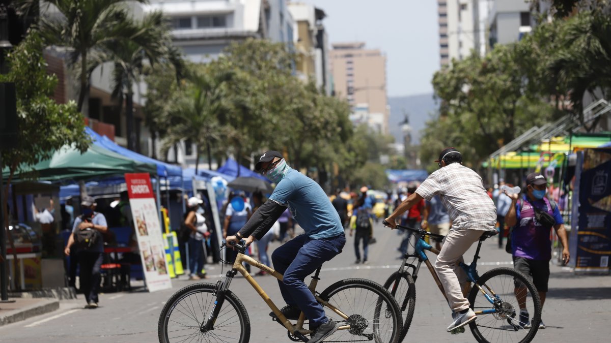 La actividad se realiza en conmemoración por el Día Mundial del Turismo.