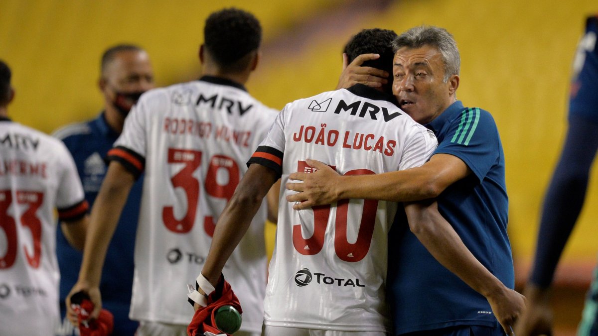 Los jugadores de Flamengo han vivido un verdadero calvario con el COVID-19. En Brasil se someterán a nuevas pruebas