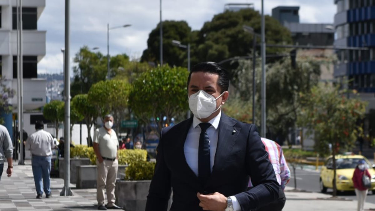 Defensa. Edwin Romero, abogado de la familia de Froilán Jiménez, asistió a la formulación de cargos.