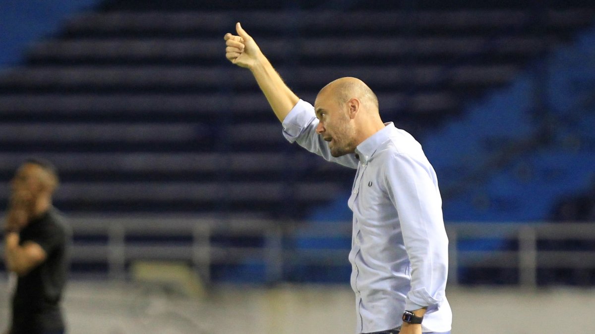 El técnico Miguel Ángel Ramírez resaltó los procedimientos que ejecuta el Independiente del Valle para precautelar la salud de sus jugadores.