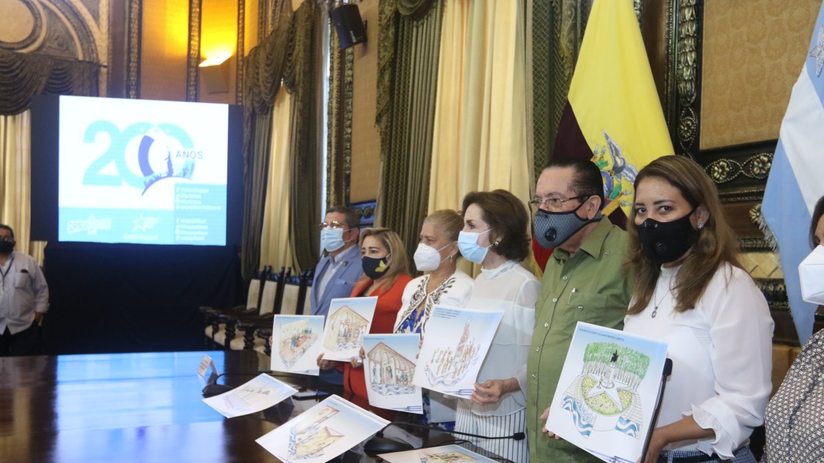 Presentación. La presidenta de la Empresa Pública Municipal de Turismo, Gloria Gallardo, durante el anuncio de la agenda de octubre.